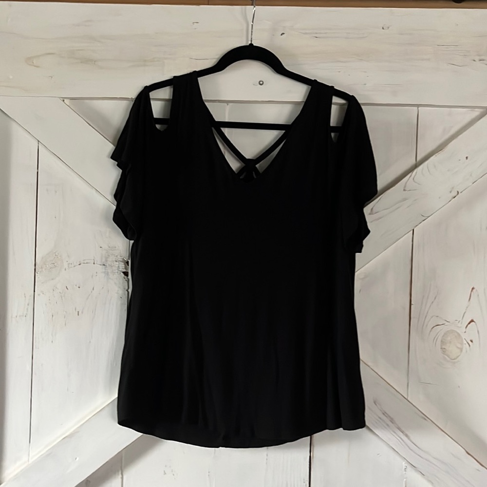 3/$15 Lane Bryant Cold Shoulder Blouse